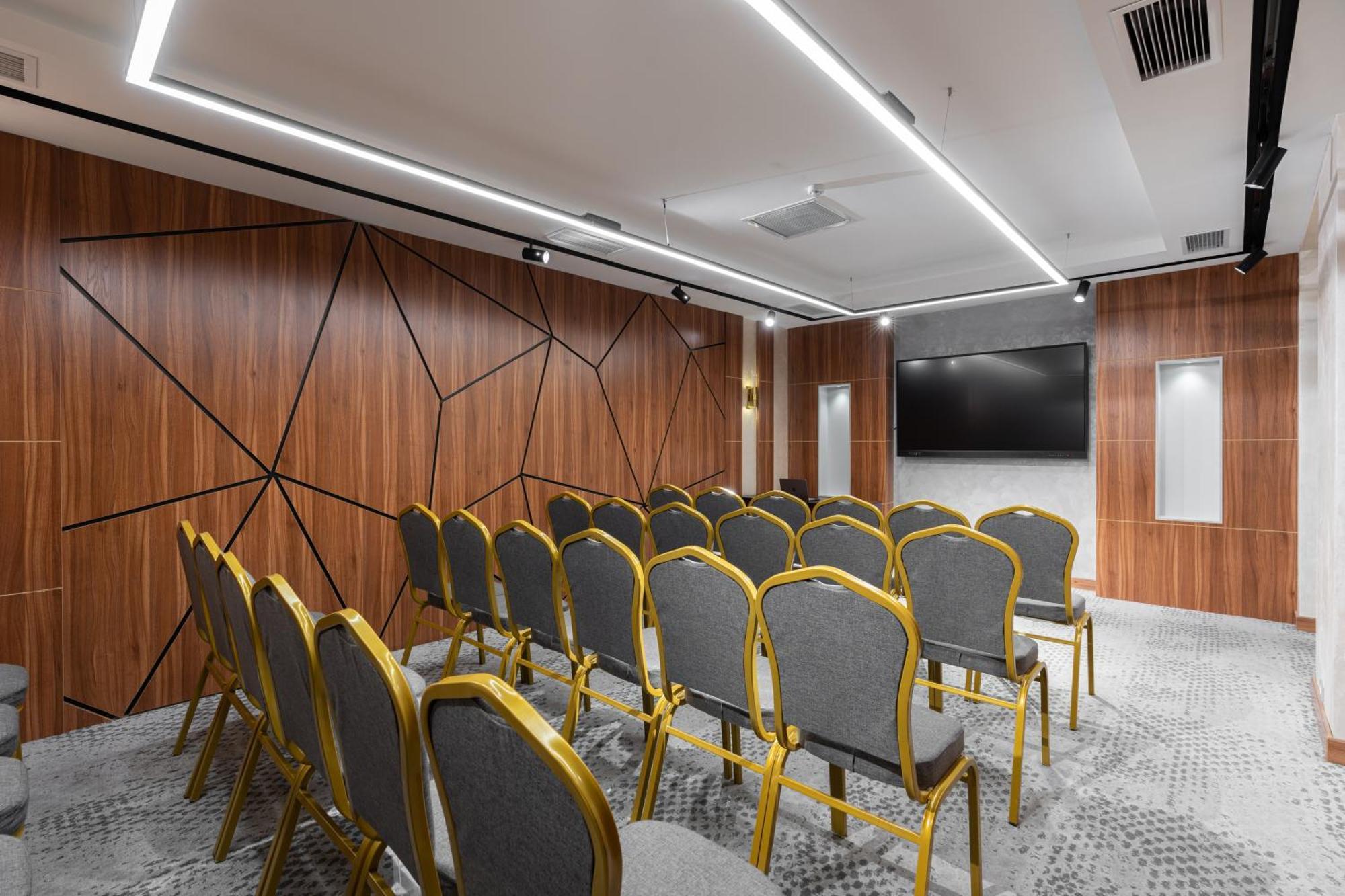 Europe Hotel タシュケント エクステリア 写真