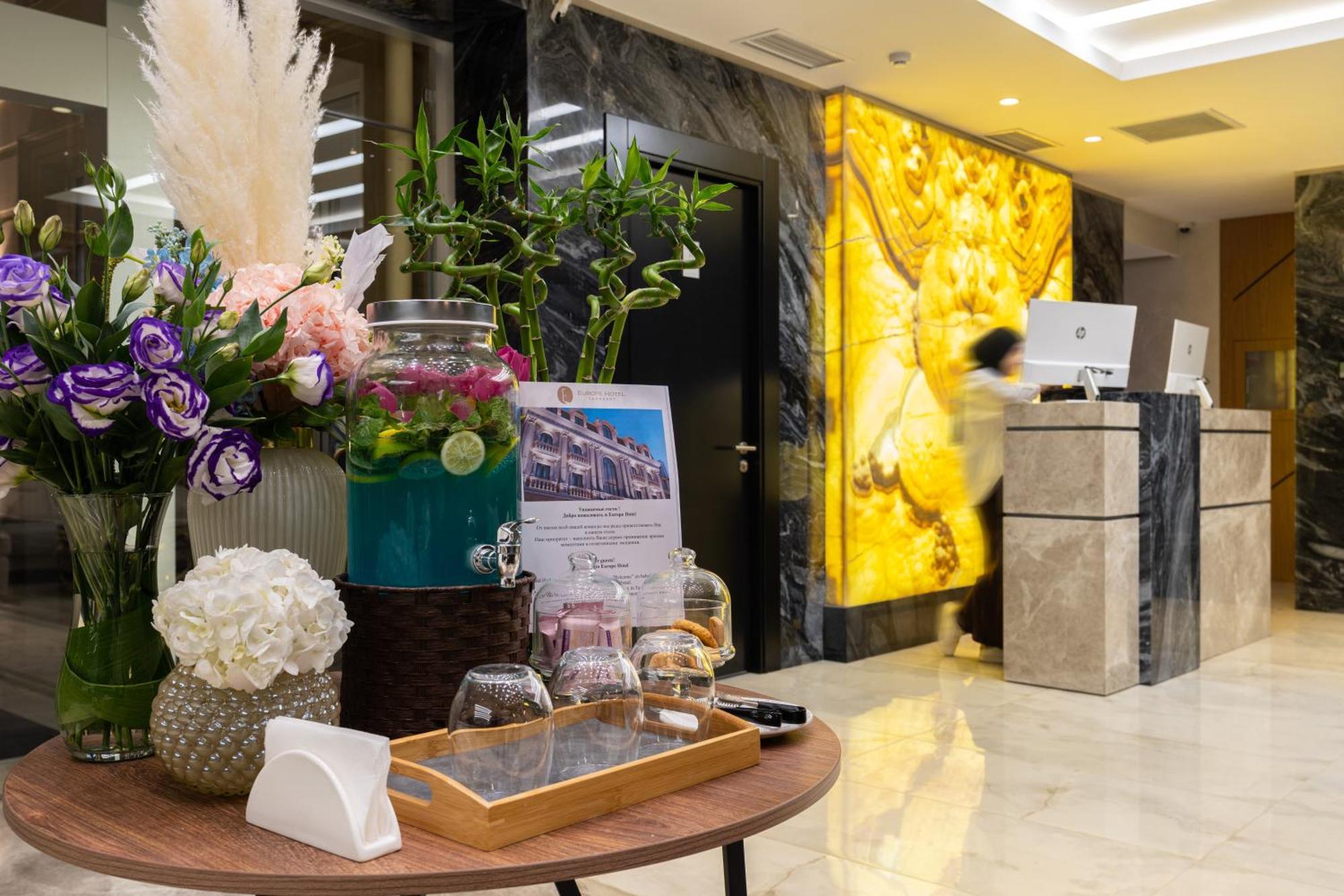 Europe Hotel タシュケント エクステリア 写真